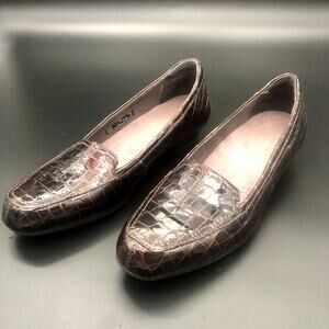 Clarks Everday Brown Faux Print Patent Leather Loafers, Women's Size 8M/EUR 38.5